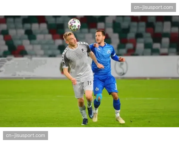 布雷斯特迎战斯特拉斯堡，升班马与新帅球队的较量